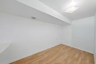 2922 W Nelson St, Chicago, IL 60618 - Photo 35