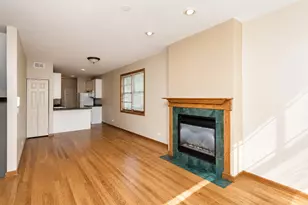 3240 N Racine Ave, Chicago, IL 60657 - Photo 3