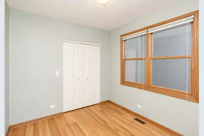 3240 N Racine Avenue #1, Chicago, IL 60657 - Photo 9
