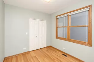 3240 N Racine Ave, Chicago, IL 60657 - Photo 9
