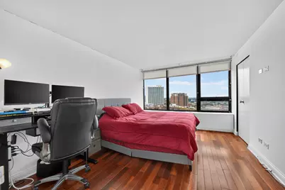 3930 N Pine Grove Avenue #1710, Chicago, IL 60613 - Photo 11