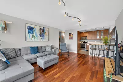 3930 N Pine Grove Avenue #1710, Chicago, IL 60613 - Photo 5