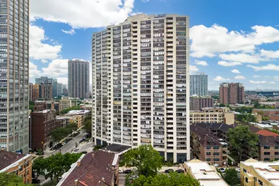 3930 N Pine Grove Avenue #1710, Chicago, IL 60613 - Photo 1