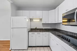 6301 N Sheridan Rd, Chicago, IL 60660 - Photo 11