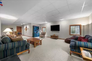 43W211 Tall Pines Rd, Elgin, IL 60124 - Photo 33