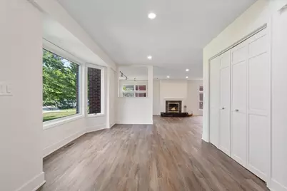 6520 N Christiana Avenue, Lincolnwood, IL 60712 - Photo 7