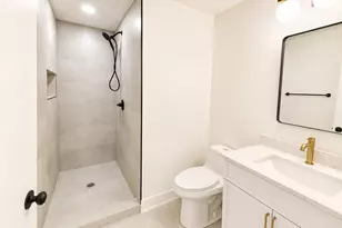 3136 N Ridgeway Ave, Chicago, IL 60618 - Photo 7