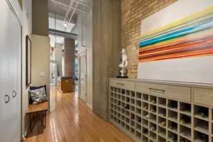 360 W Illinois St, Chicago, IL 60654 - Photo 3