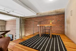 360 W Illinois St, Chicago, IL 60654 - Photo 21
