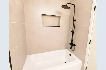 3136 N Ridgeway Avenue #2, Chicago, IL 60618 - Photo 9