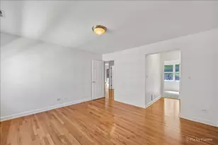 6421 N Damen Ave, Chicago, IL 60645 - Photo 11