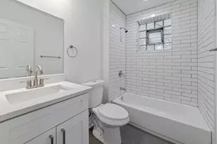 1349 W Taylor St, Chicago, IL 60607 - Photo 7