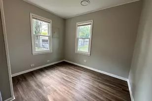 37 S Heather Dr, Crystal Lake, IL 60014 - Photo 15