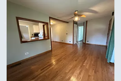 37 S Heather Drive, Crystal Lake, IL 60014 - Photo 3