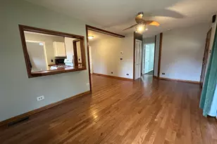 37 S Heather Dr, Crystal Lake, IL 60014 - Photo 3