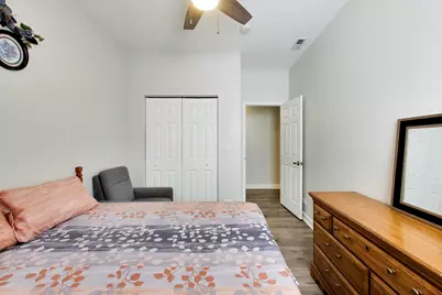 2721 W Peterson Avenue, Chicago, IL 60659 - Photo 17