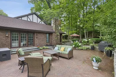 1330 Maple Avenue, Downers Grove, IL 60515 - Photo 27