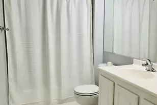 345 N La Salle Dr, Chicago, IL 60654 - Photo 11