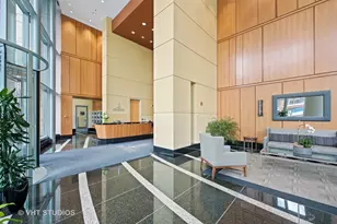 345 N La Salle Dr, Chicago, IL 60654 - Photo 3