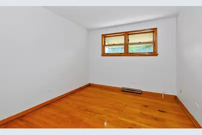 10525 S Kildare Avenue, Oak Lawn, IL 60453 - Photo 9