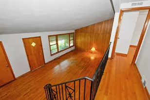 10525 S Kildare Ave, Oak Lawn, IL 60453 - Photo 5
