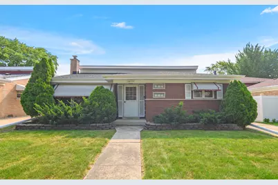 10525 S Kildare Avenue, Oak Lawn, IL 60453 - Photo 1