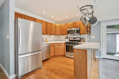 301 Channel Drive, Island Lake, IL 60042 - Photo 9
