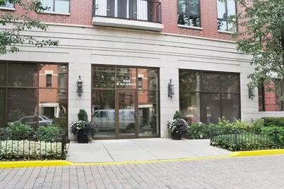 343 W Old Town Court #508, Chicago, IL 60610 - Photo 3