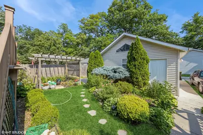 96 Forest Avenue #2, Riverside, IL 60546 - Photo 11