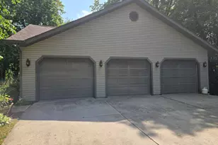 5931 S Bogey Dr, Polo, IL 61064 - Photo 3