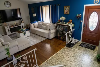 9406 N Oak Avenue, Des Plaines, IL 60016 - Photo 3