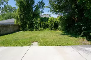 9406 N Oak Ave, Des Plaines, IL 60016 - Photo 19
