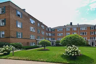 520 Michigan Ave, Evanston, IL 60202 - Photo 1