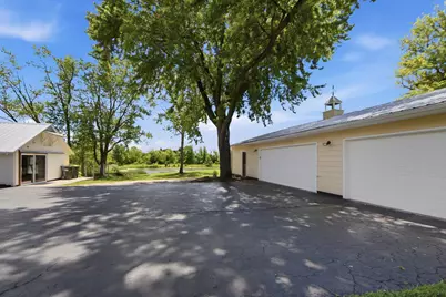 9909 Winn Road, Spring Grove, IL 60081 - Photo 15