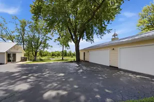9909 Winn Rd, Spring Grove, IL 60081 - Photo 15