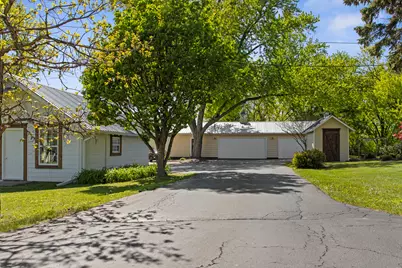 9909 Winn Road, Spring Grove, IL 60081 - Photo 5