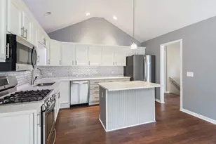 1207 Main St Rd, Spring Grove, IL 60081 - Photo 7