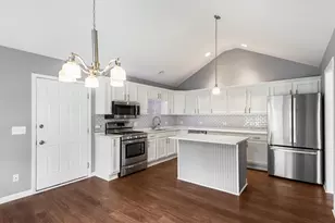 1207 Main St Rd, Spring Grove, IL 60081 - Photo 5
