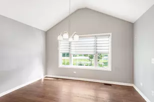 1207 Main St Rd, Spring Grove, IL 60081 - Photo 7