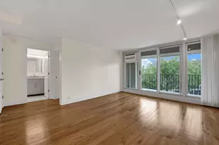 1960 N Lincoln Park West Ave, Chicago, IL 60614 - Photo 21