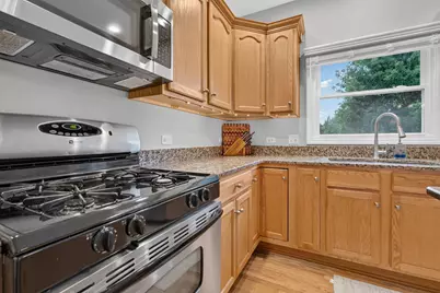 597 Sudbury Circle, Oswego, IL 60543 - Photo 13