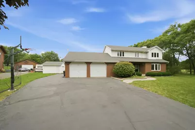 518 Meadow Court, Winthrop Harbor, IL 60096 - Photo 3
