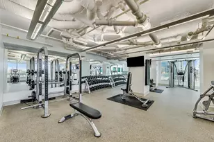 750 N Hudson Ave, Chicago, IL 60654 - Photo 35