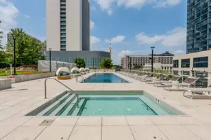 750 N Hudson Ave, Chicago, IL 60654 - Photo 31