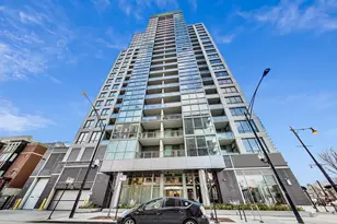 750 N Hudson Ave, Chicago, IL 60654 - Photo 1