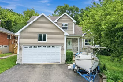 1018 Park Avenue, Wauconda, IL 60084 - Photo 1