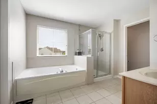 668 Acadia Cir, Crystal Lake, IL 60014 - Photo 13