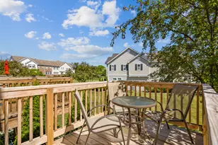 668 Acadia Cir, Crystal Lake, IL 60014 - Photo 9