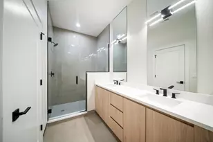 408 E 50th Pl, Chicago, IL 60615 - Photo 11