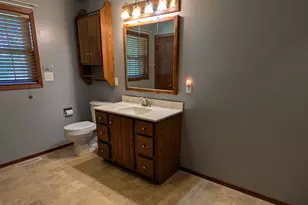 204 Hickory Dr, Lena, IL 61048 - Photo 9